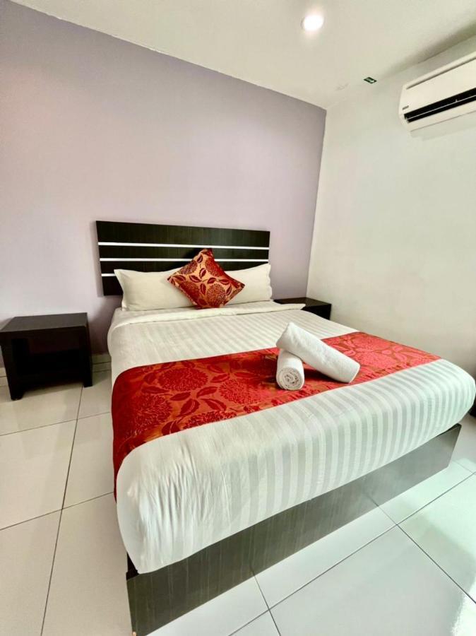 Hotel Zamburger Tengkera Melaka Esterno foto