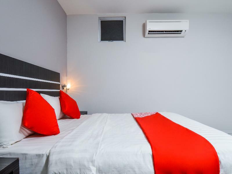 Hotel Zamburger Tengkera Melaka Esterno foto
